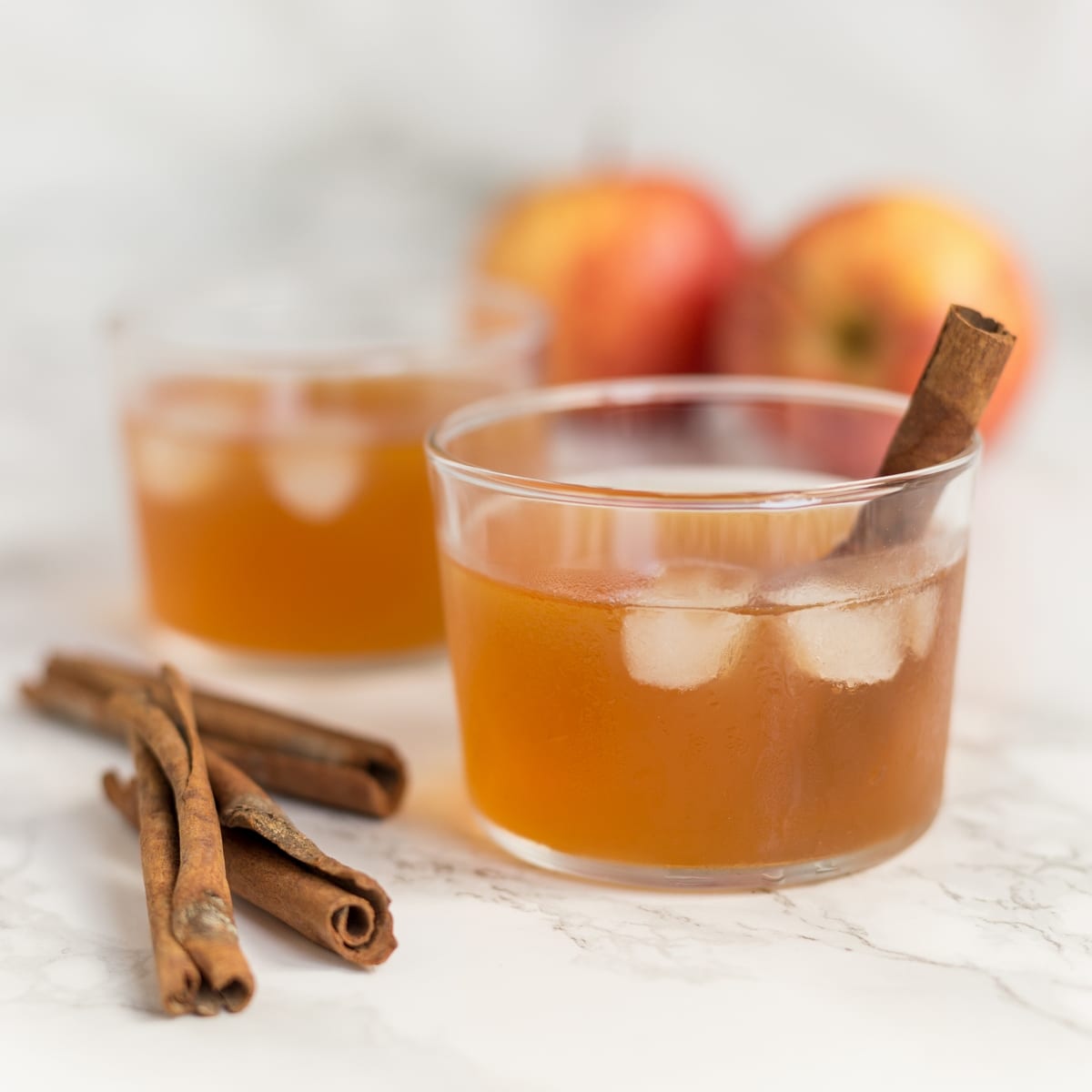 szarlotka apple vodka cocktail