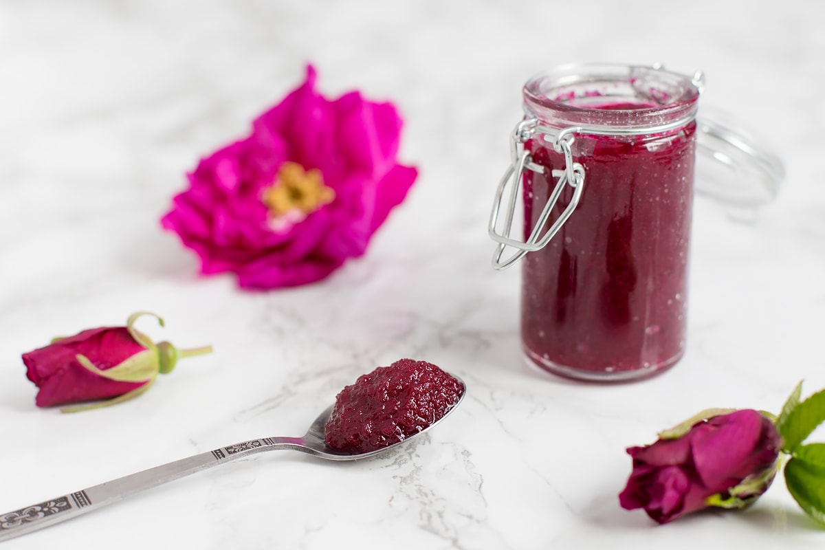 Rose petals in sugar preserve recipe