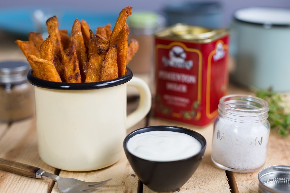 Baked sweet potato fries, crispy and healthy