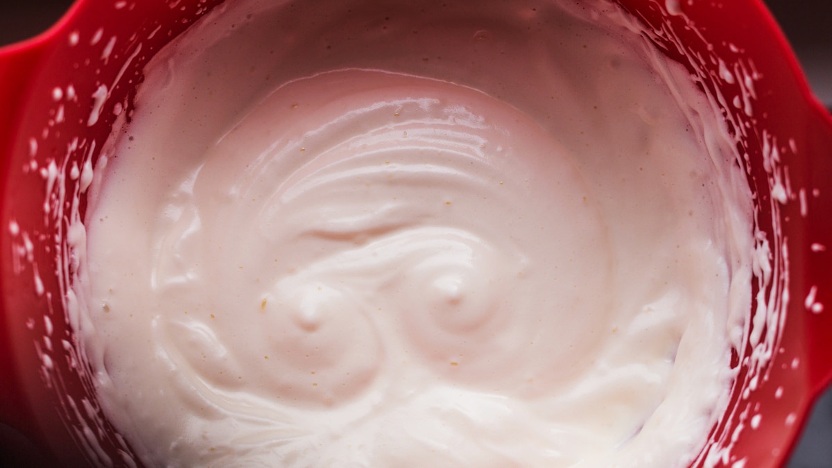 unbaked sponge cake batter