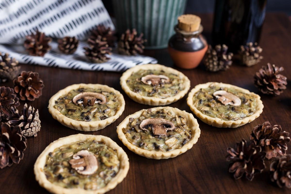 Mini mushroom pies recipe