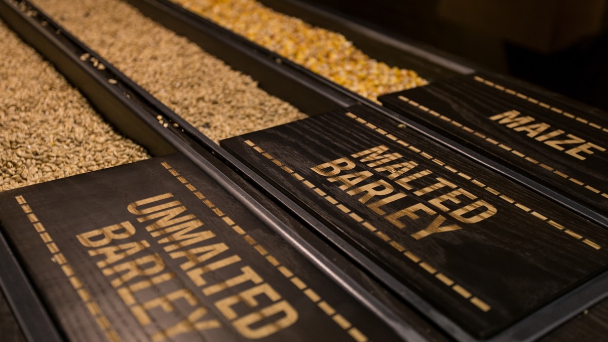 A distillery tour of Ireland. Tullamore Dew.