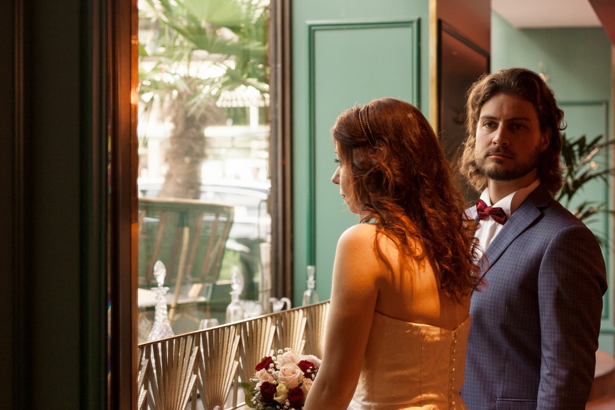 My wedding photo shoot at the beautiful hotel Haymarket by Scandic in Stockholm. We took our wedding pictures in the lobby and at the bar Americain. Haymarket is a wonderful location for wedding photography in Stockholm.
