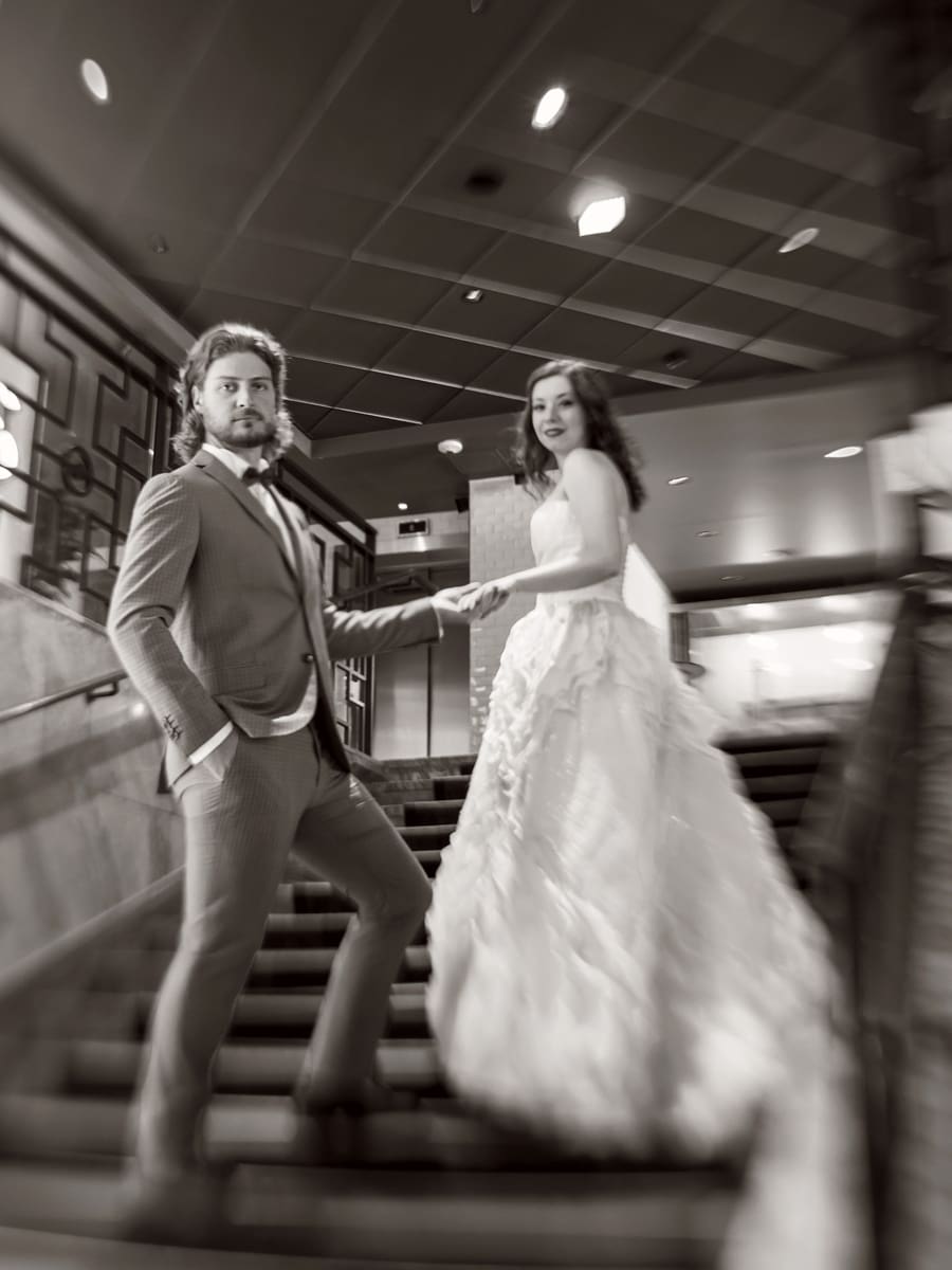 My wedding photo shoot at the beautiful hotel Haymarket by Scandic in Stockholm. We took our wedding pictures in the lobby and at the bar Americain. Haymarket is a wonderful location for wedding photography in Stockholm.