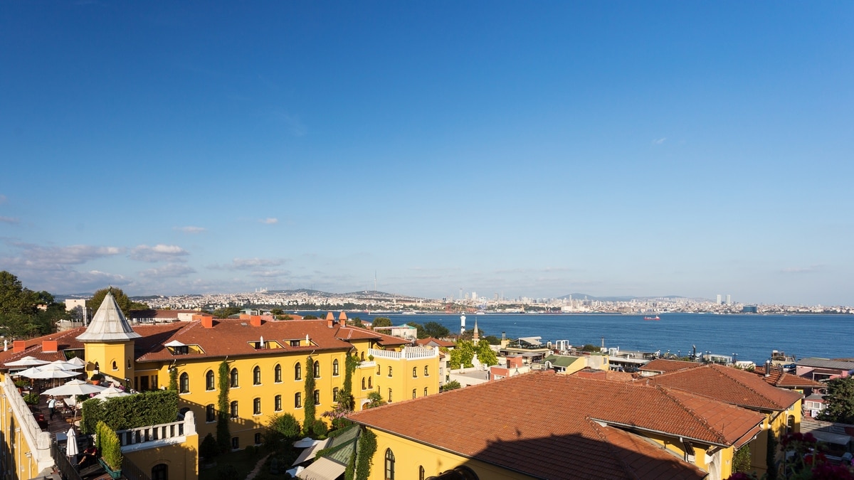 Visit Istanbul on a layover