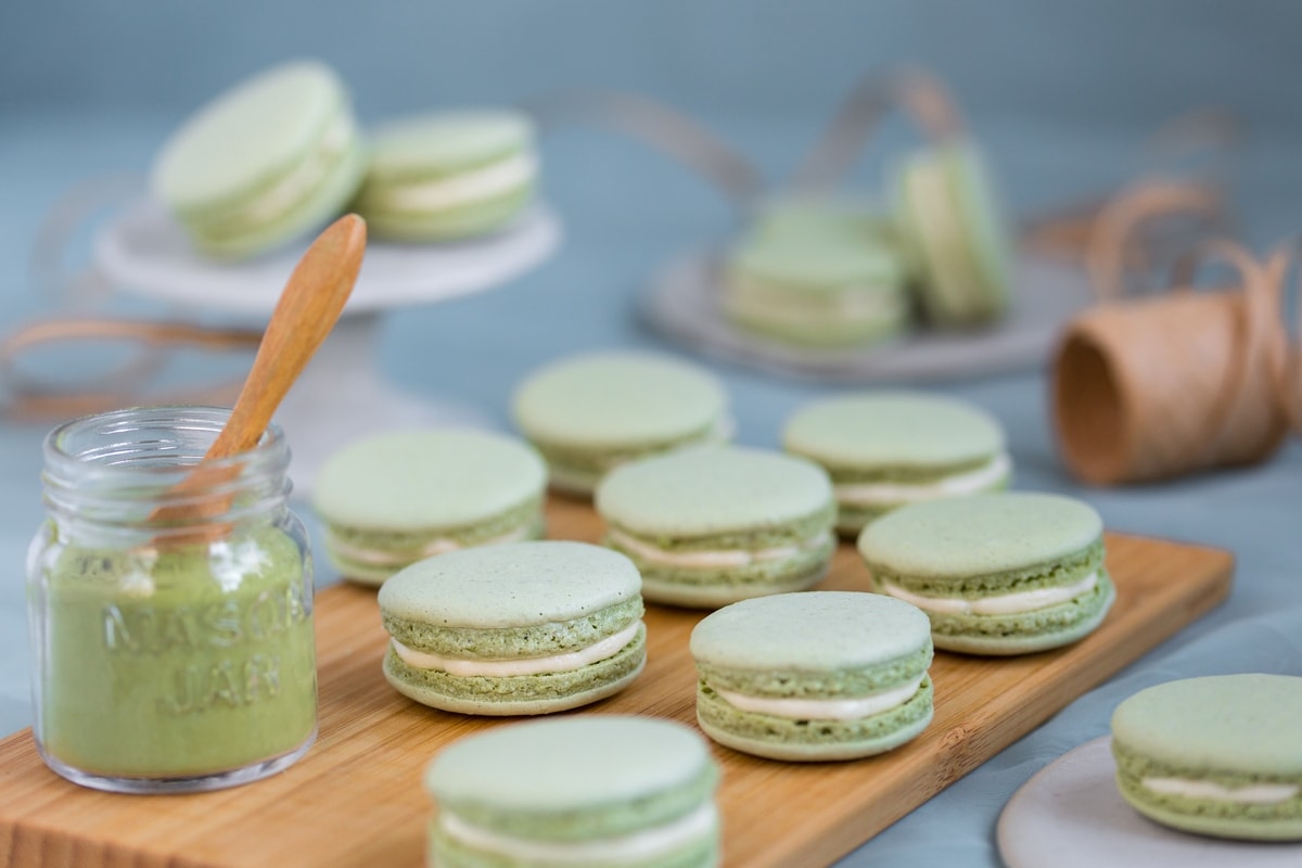 Green tea matcha macarons