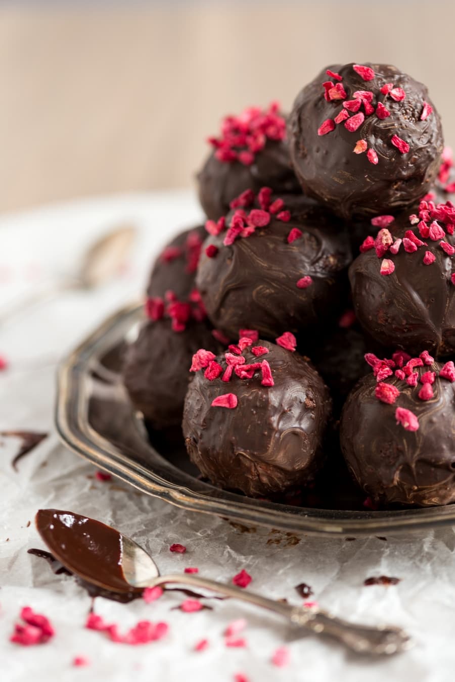 Raspberry chocolate balls