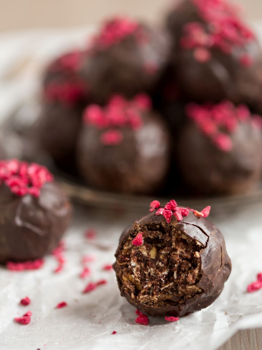 Raspberry chocolate balls