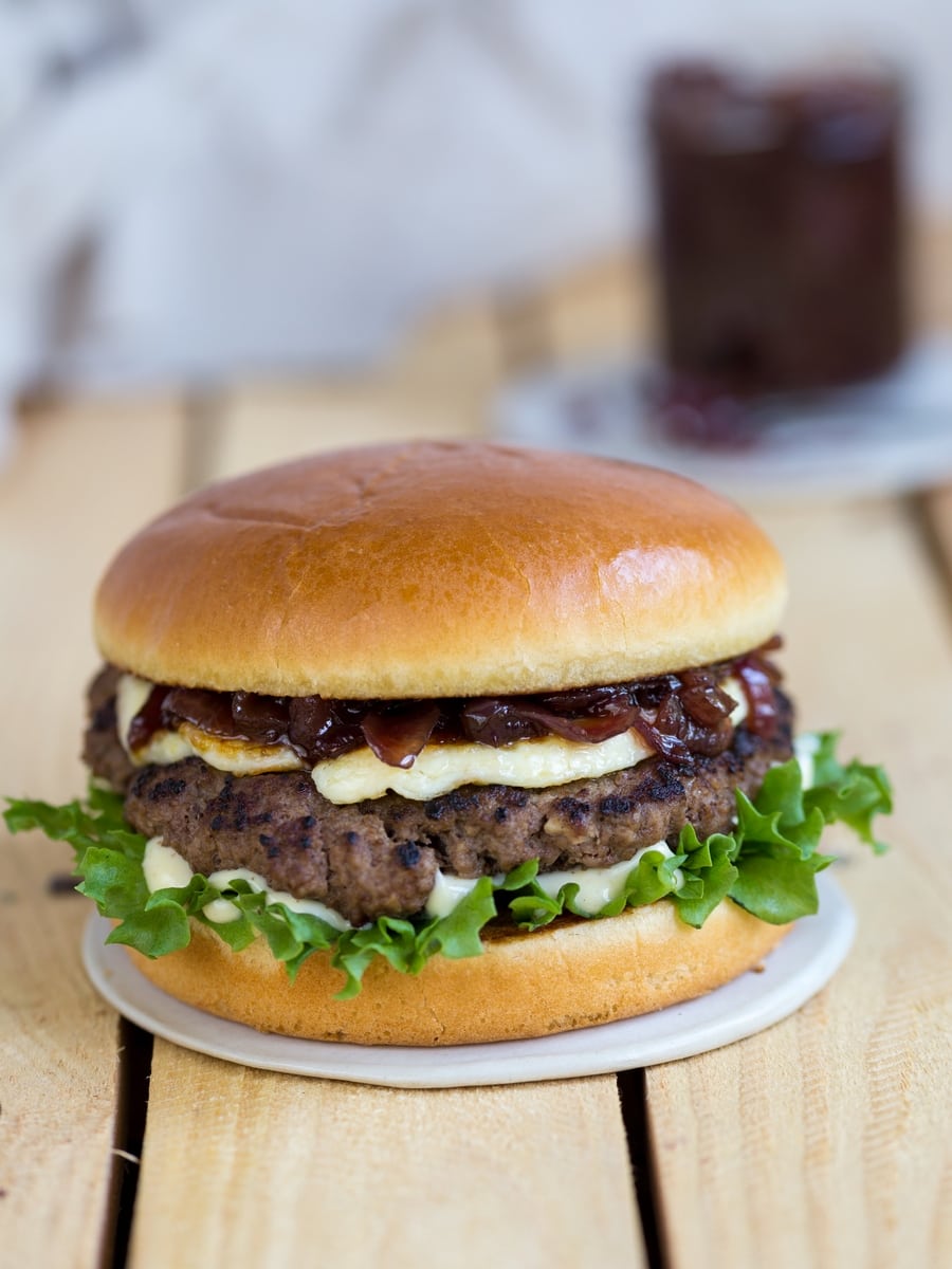 Hamburger with caramelized onion relish, grilled halloumi, beef patty, mayonnaise and lettuce.