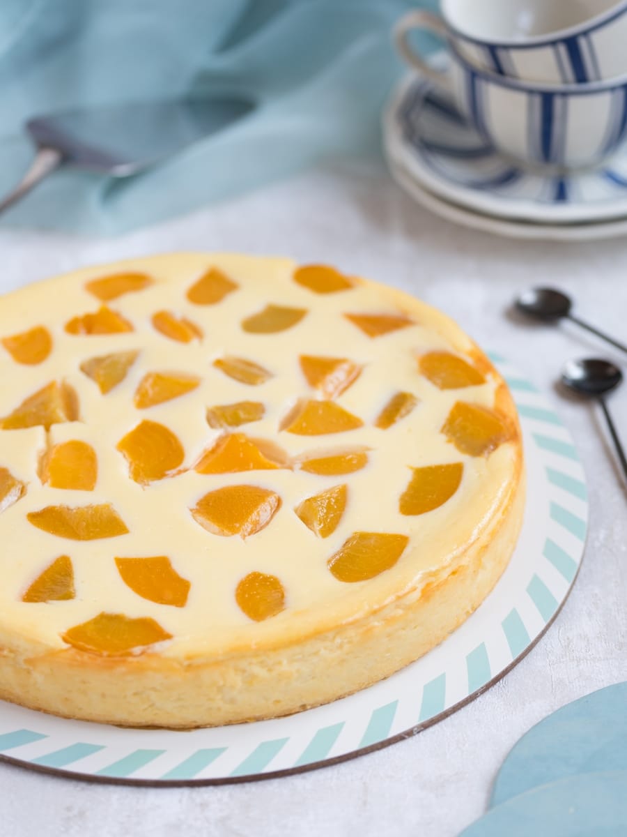 crustless ricotta cheesecake with canned peaches