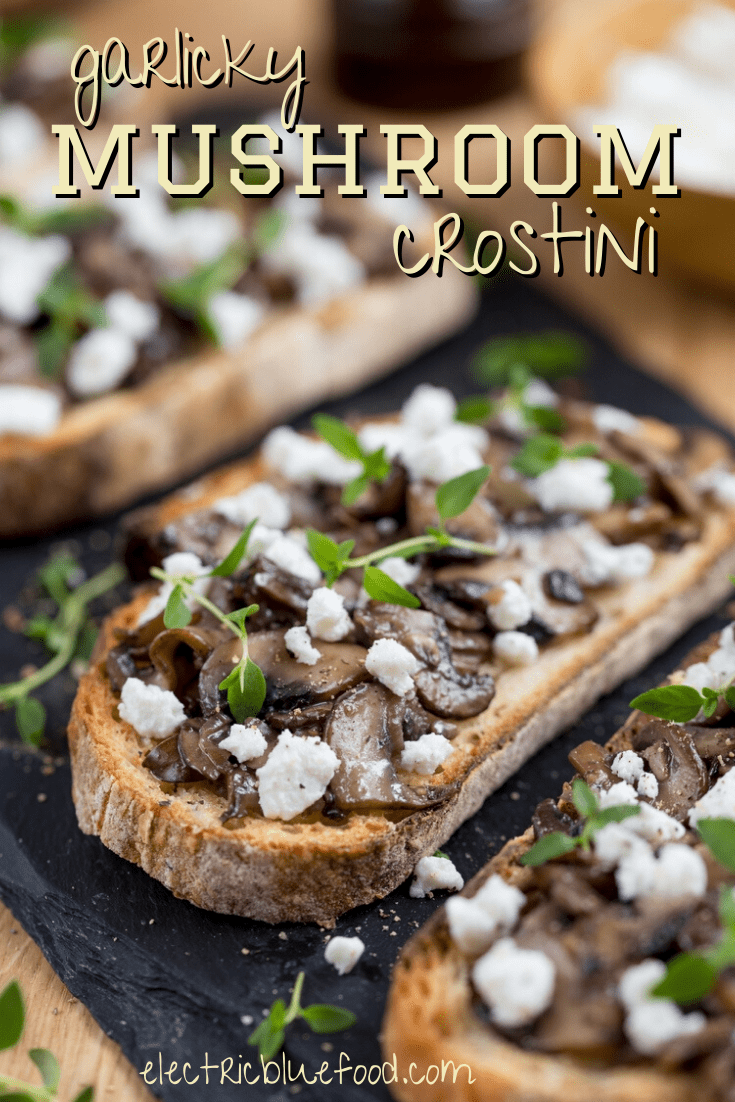 Delicious mushrooms sautéed in butter topping a crusty garlicky bread. Goat cheese and fresh thyme to create the perfect flavour.