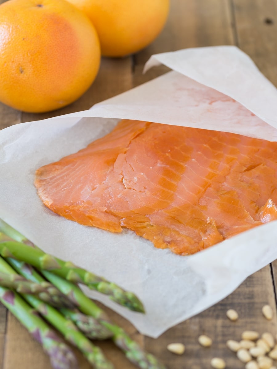 Smoked salmon, asparagus and grapefruit: ingredients to make grapefruit salmon carpaccio.