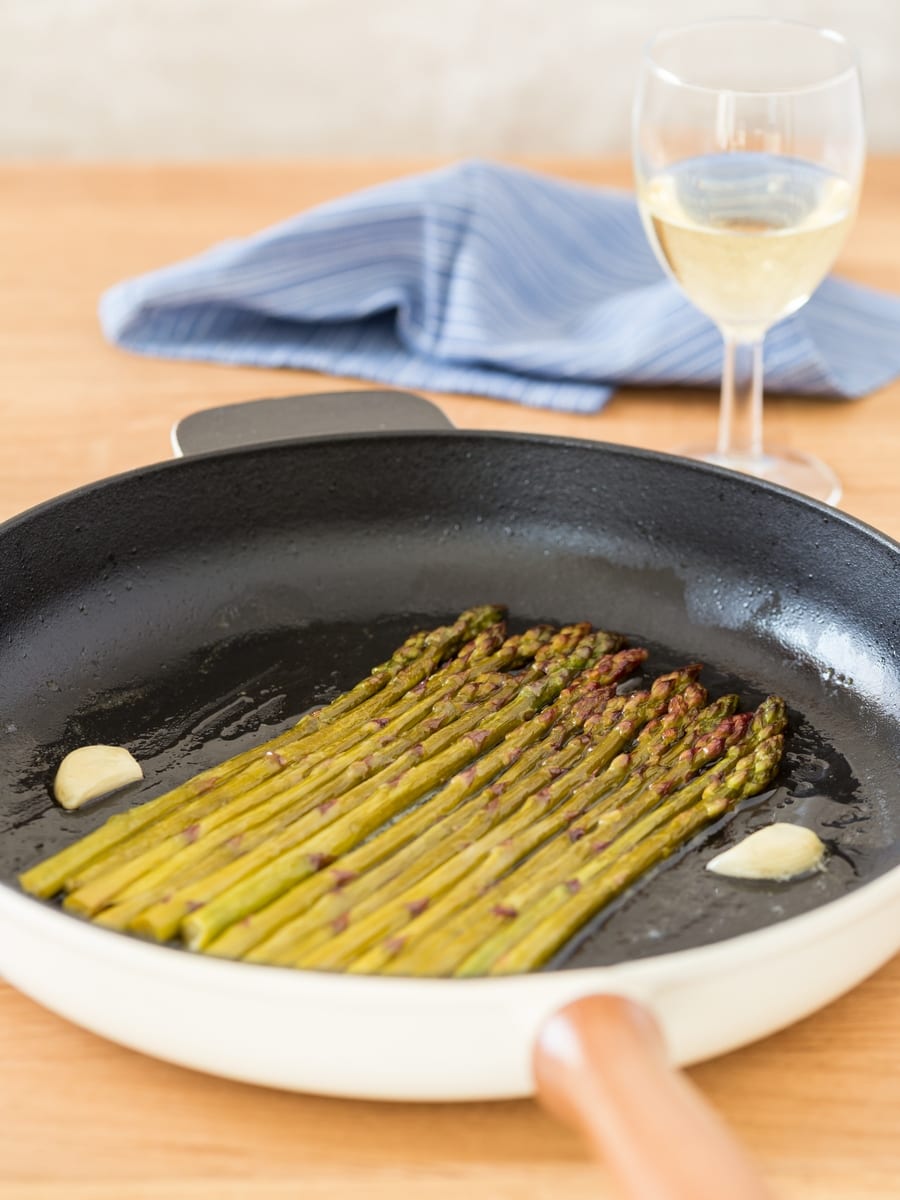 White wine asparagus.
