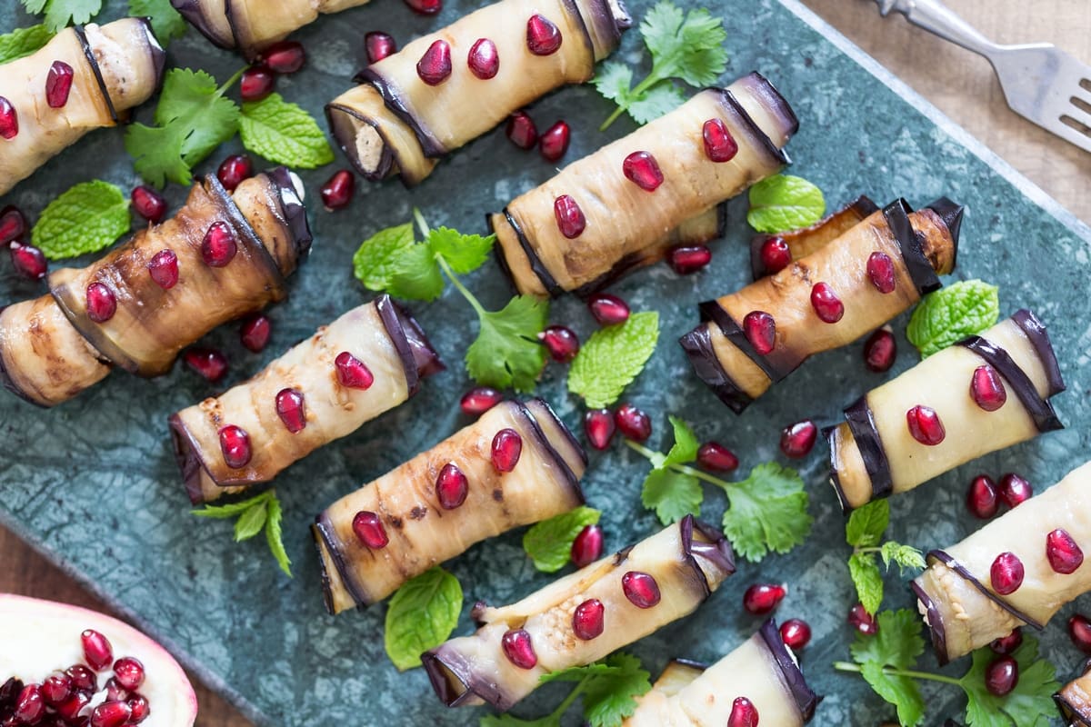 Georgian eggplant rolls badrijani nigvzit.