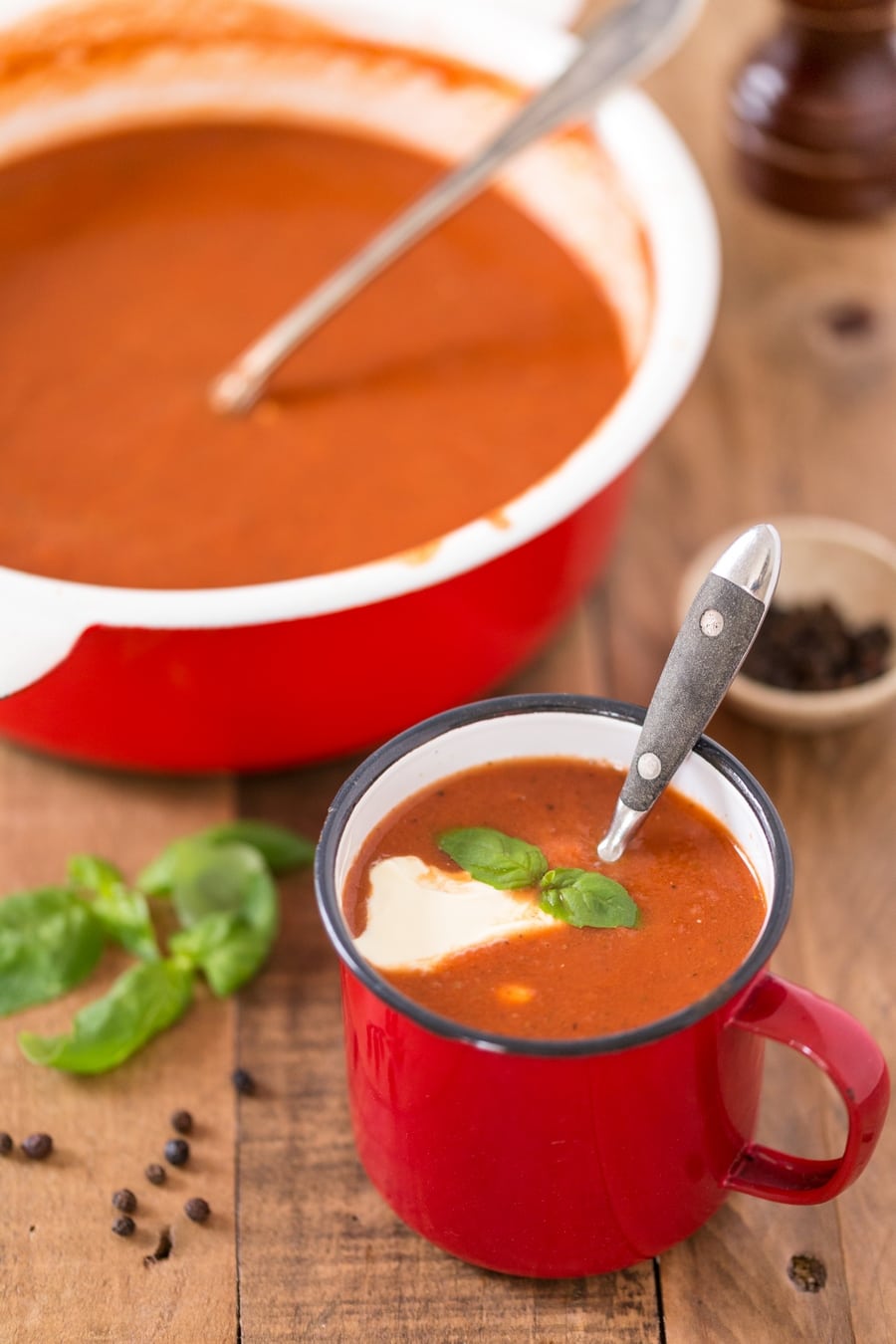 Polish tomato soup zupa pomidorowa serving suggestion.