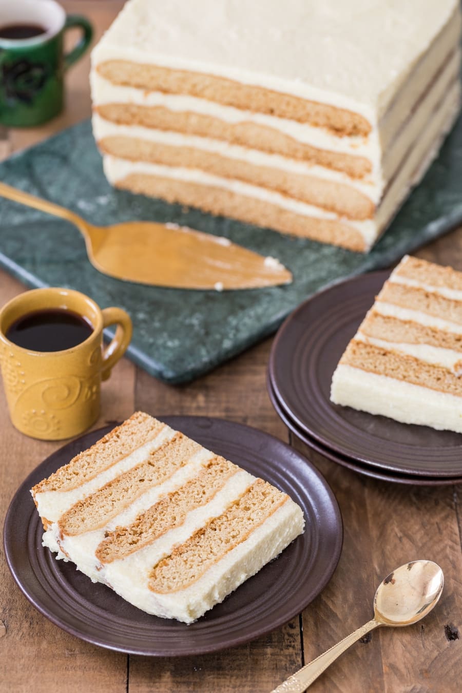 Polish honey cake grysikowiec sliced.
