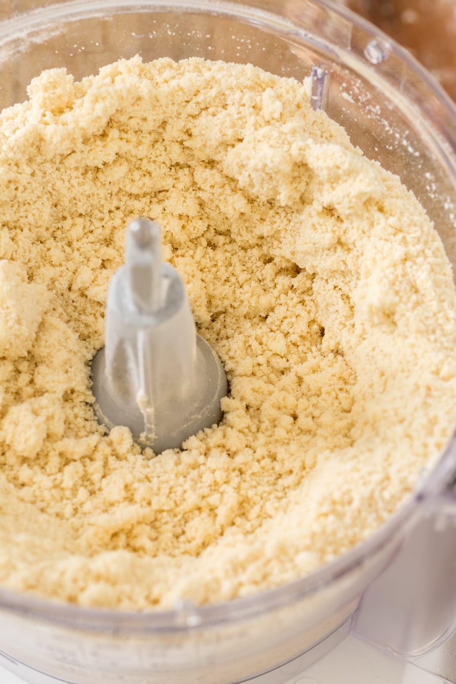 Making shortcrust pastry in a food processor.