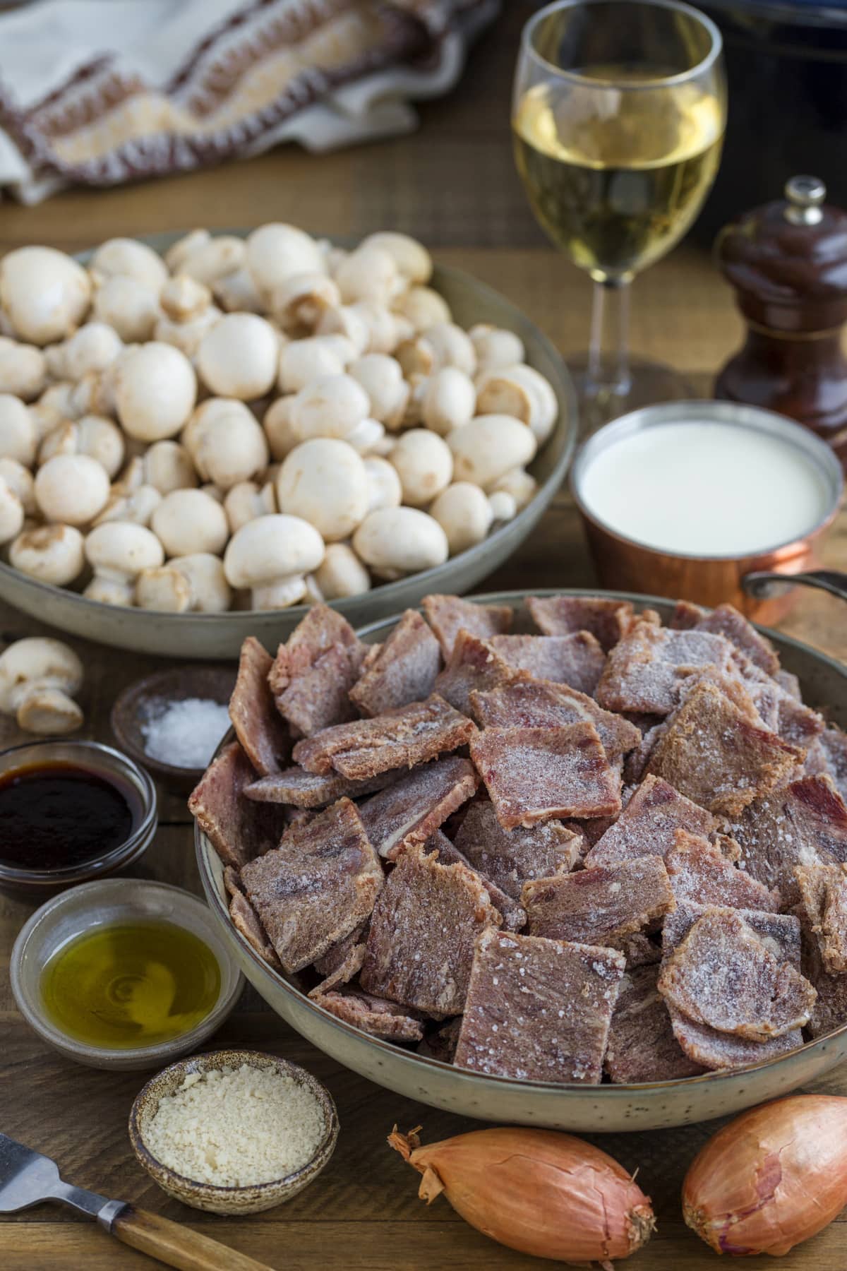 Thinly sliced reinder meat (renskav) that is cooked from frozen.