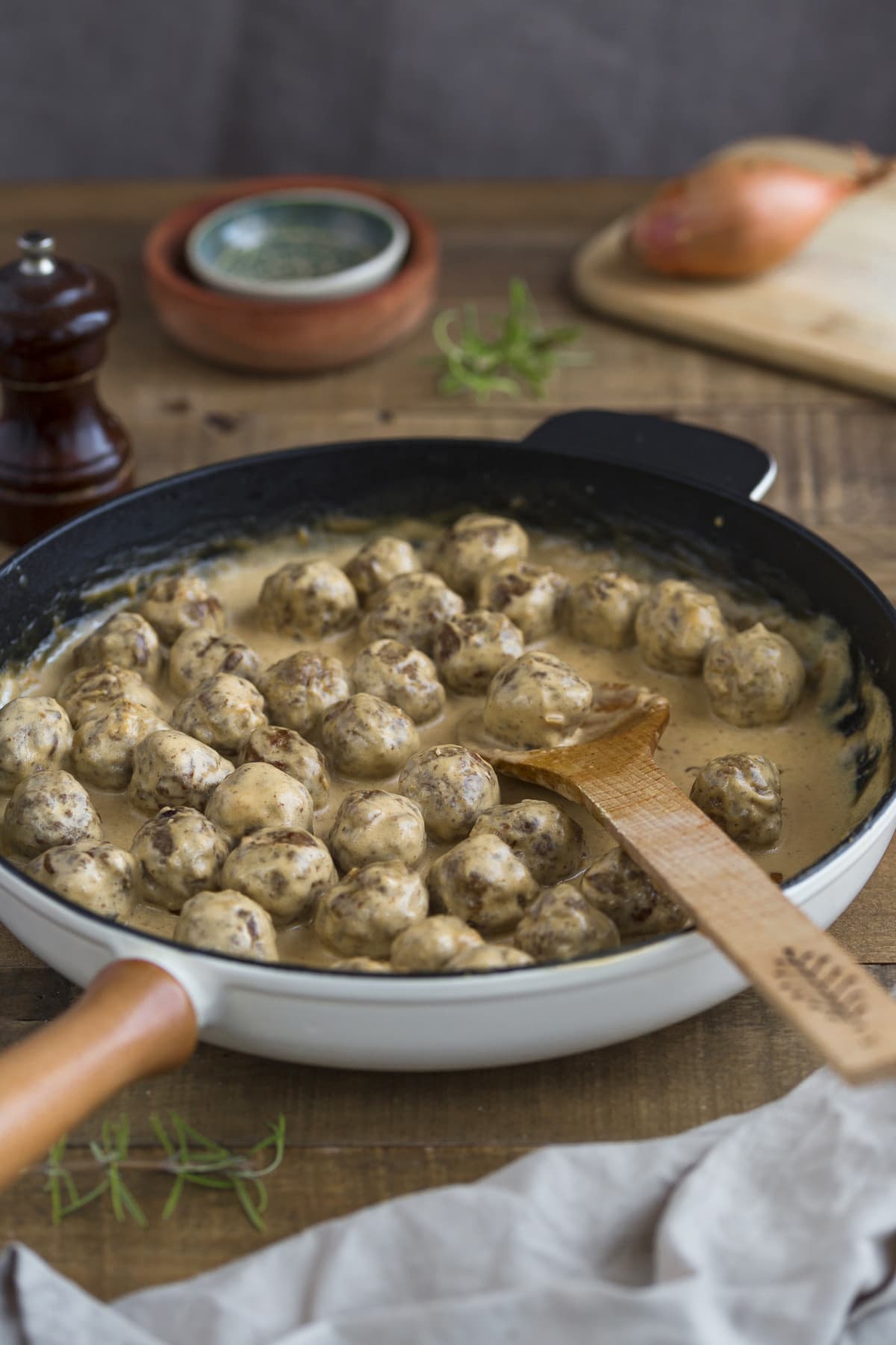 Meatballs in cream gravy.
