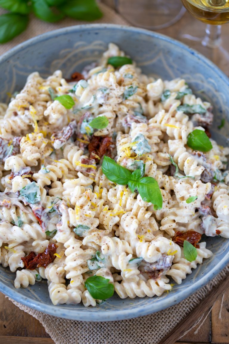 A closeup view of this salad.