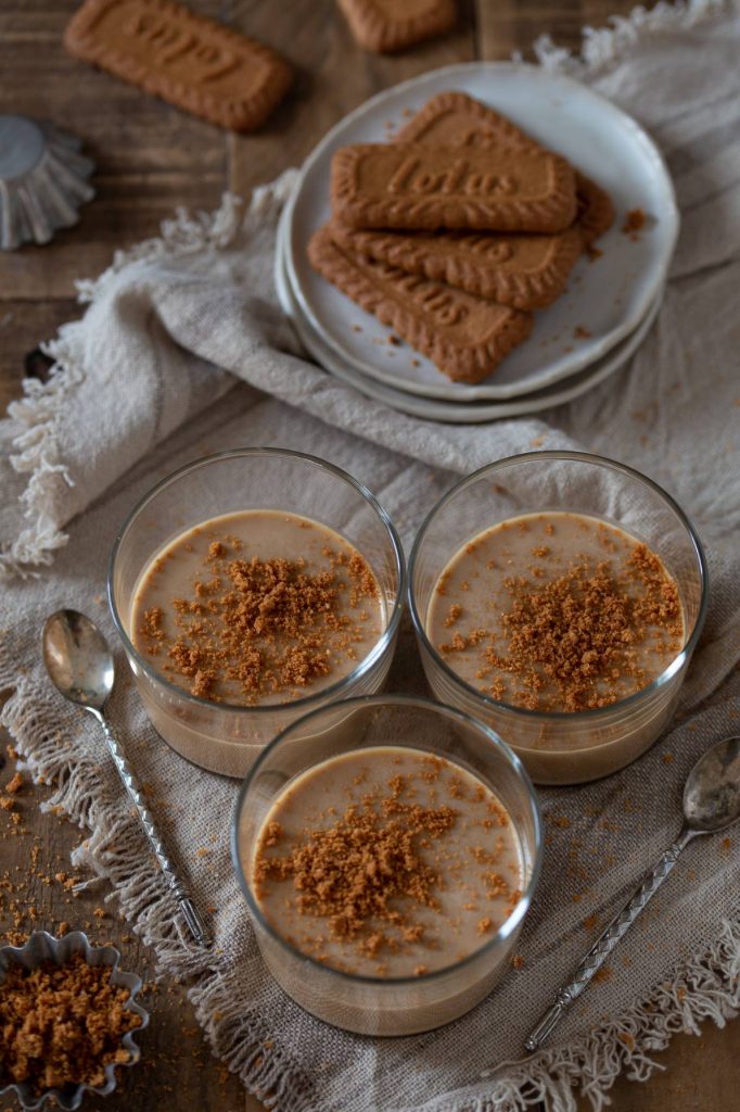 Lotus Biscoff panna cotta made with Lotus cookies.